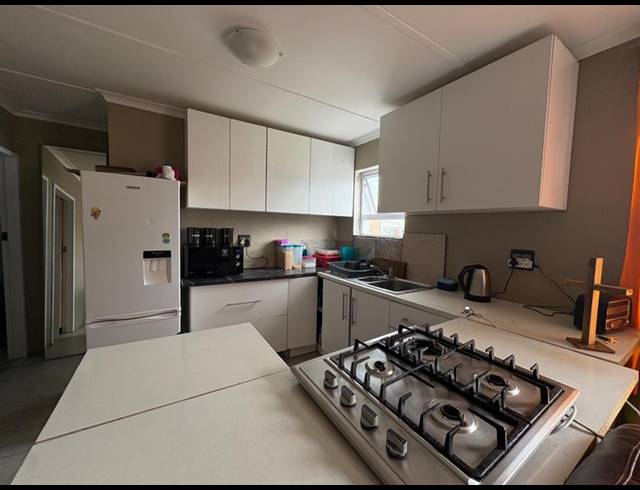 3 BEDROOM HOUSE FOR SALE IN ROCKLANDS
